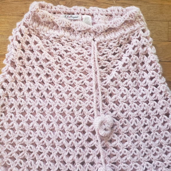 JJ Original pink crochet fringe poncho pompom tie Medium cottage core vintage - Picture 4 of 5